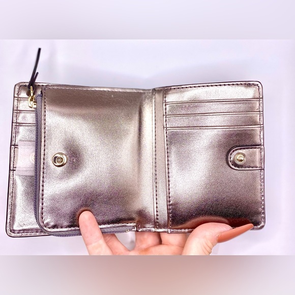 KATE SPADE *NWT*  Patterson Drive Small Shawn Wallet - Pewter - Picture 9 of 10